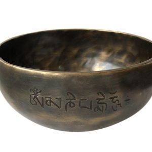 マントラが刻まれたシンギングボウル